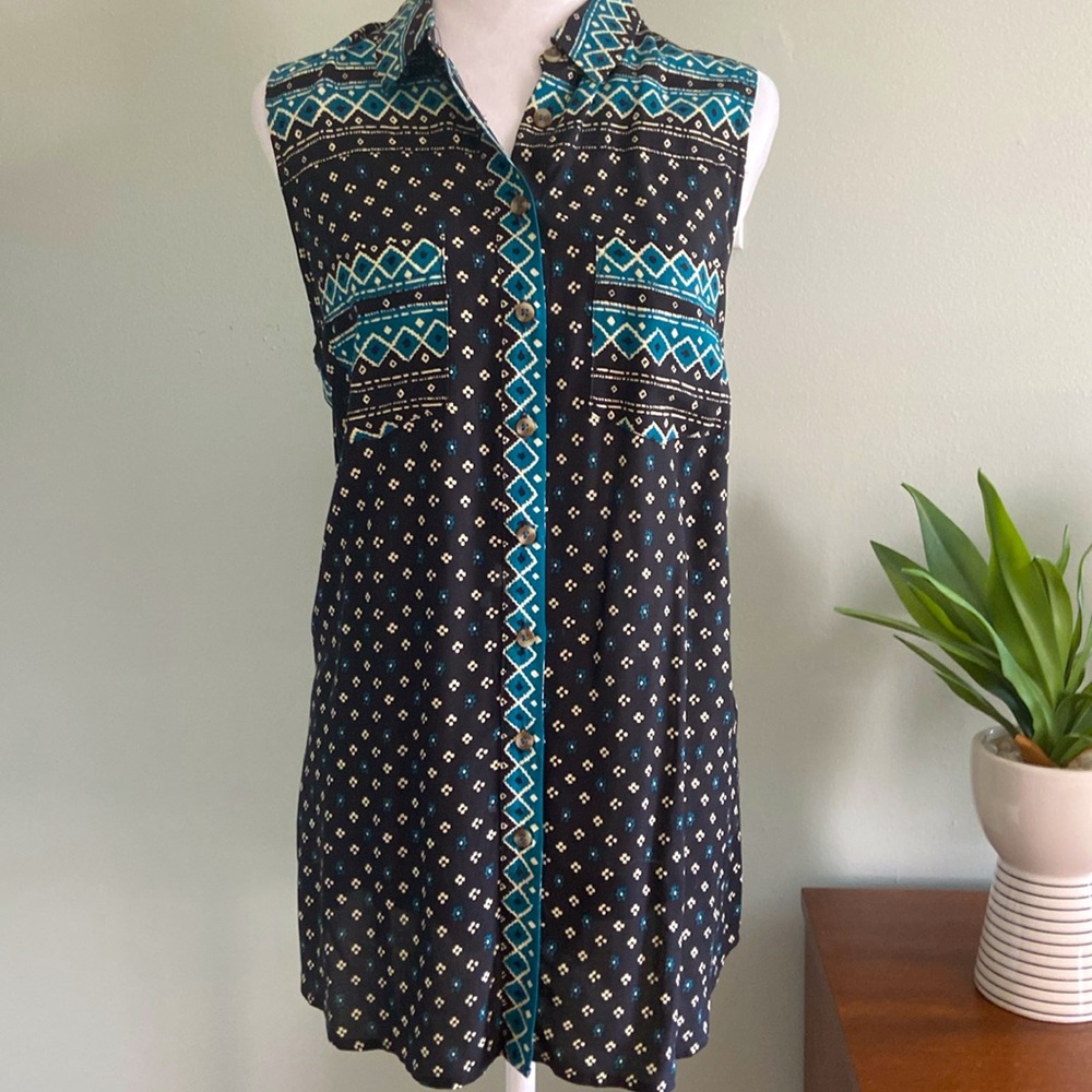 Anthropologie Akemi + Kin Ikat Print tunic length Sleeveless Blouse Size…